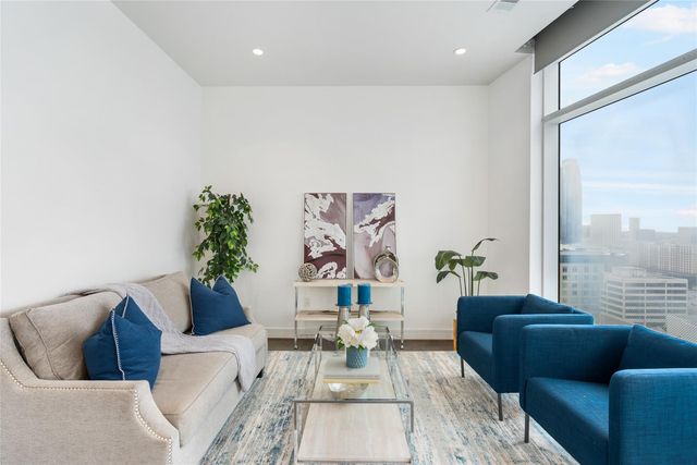 4521 San Felipe Street 1704, Houston, TX 77027