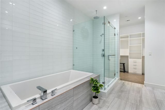 4521 San Felipe Street 1704, Houston, TX 77027