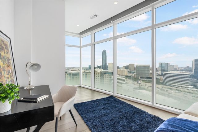 4521 San Felipe Street 1704, Houston, TX 77027