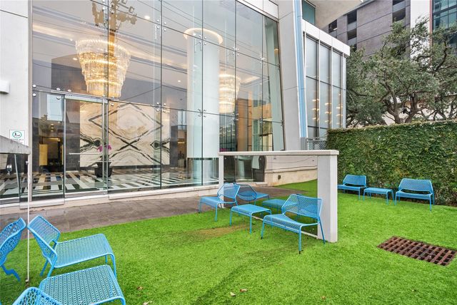 4521 San Felipe Street 1704, Houston, TX 77027