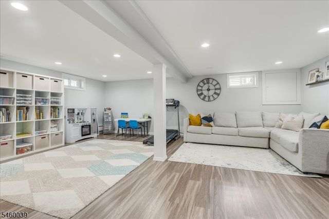 2105 Maple View Ct, Scotch Plains Twp., NJ 07076