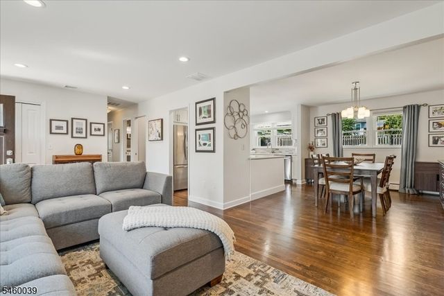 2105 Maple View Ct, Scotch Plains Twp., NJ 07076