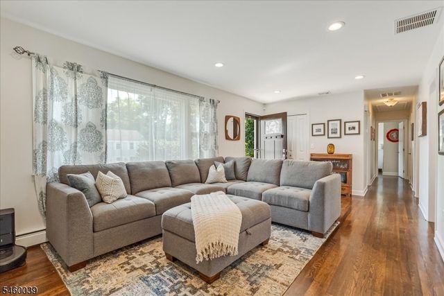 2105 Maple View Ct, Scotch Plains Twp., NJ 07076