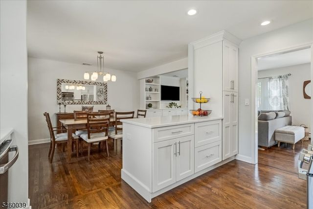2105 Maple View Ct, Scotch Plains Twp., NJ 07076