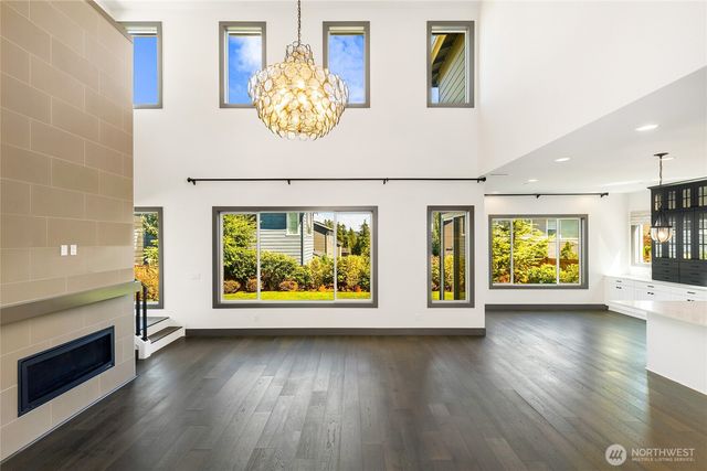 12160 173rd Place NE, Redmond, WA 98052