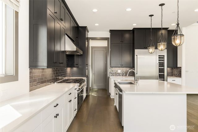 12160 173rd Place NE, Redmond, WA 98052