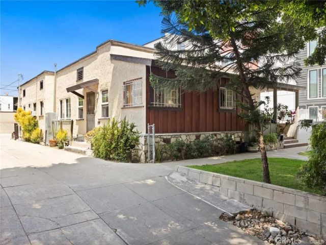 2917 Kenwood Avenue, Los Angeles, CA 90007
