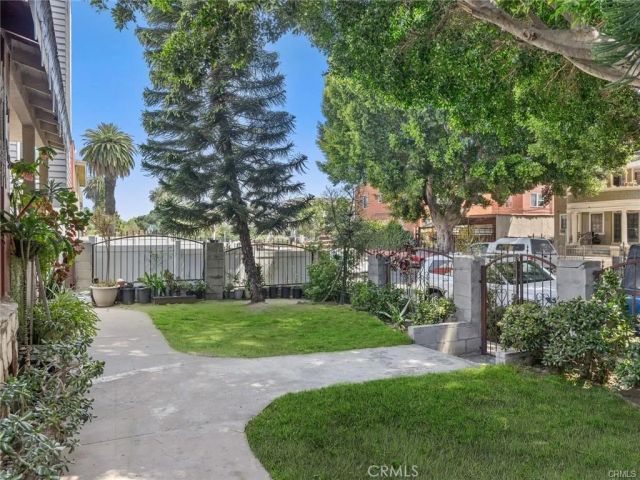 2917 Kenwood Avenue, Los Angeles, CA 90007