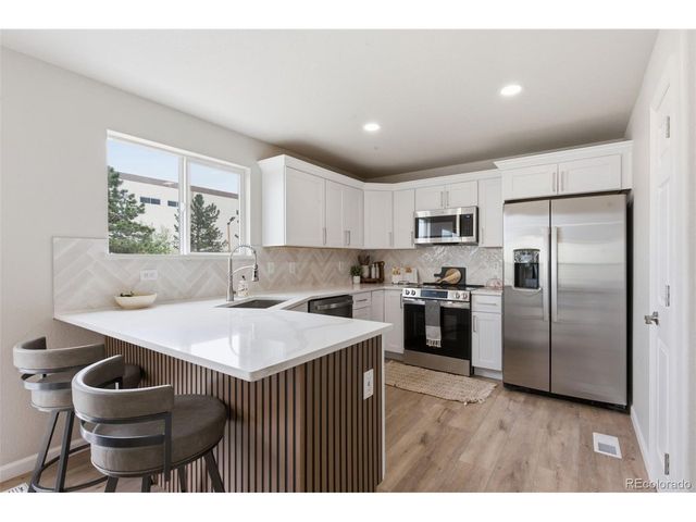 19787 Montview Dr, Aurora, CO 80011