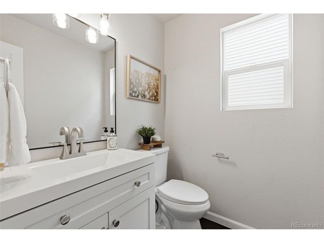 19787 Montview Dr, Aurora, CO 80011
