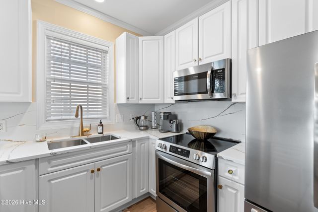 2555 St James Drive SE 502, Oak Island, NC 28461