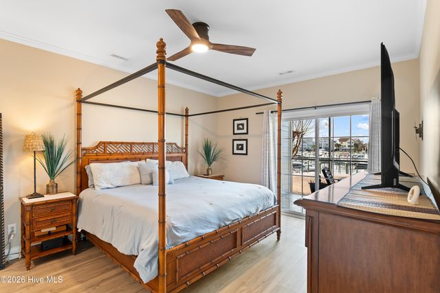 2555 St James Drive SE 502, Oak Island, NC 28461