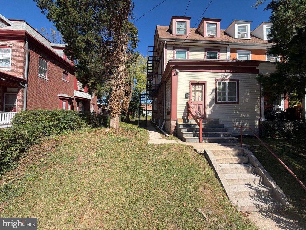 315 W FORNANCE ST, NORRISTOWN, PA 19401 — exterior