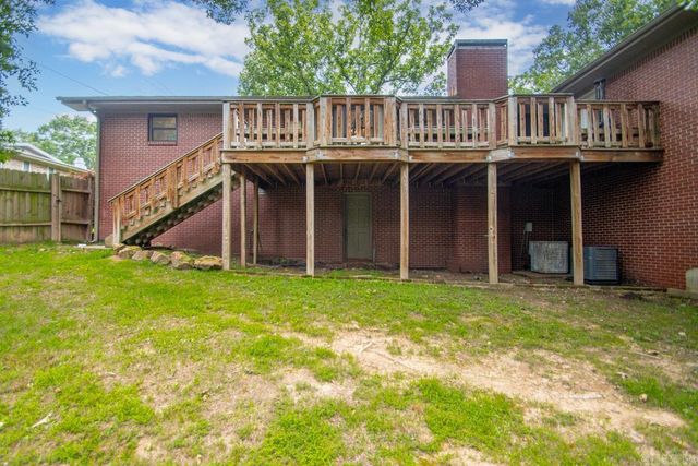 2 Beresford Court, North Little Rock, AR 72116