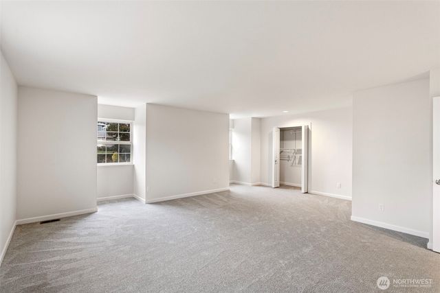 1932 S 370th Court, Federal Way, WA 98003