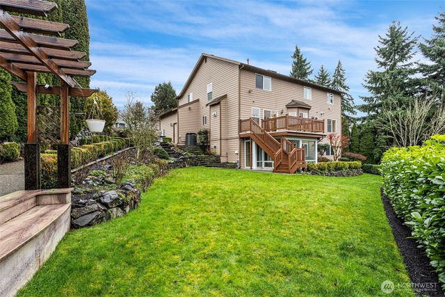 1932 S 370th Court, Federal Way, WA 98003