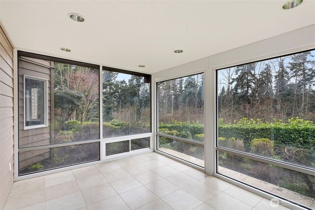 1932 S 370th Court, Federal Way, WA 98003