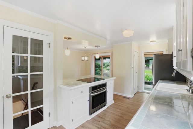 1216 E 19th Ave, Spokane, WA 99203