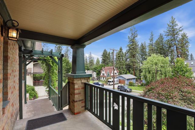 1216 E 19th Ave, Spokane, WA 99203