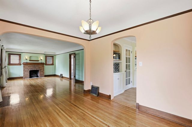 1216 E 19th Ave, Spokane, WA 99203
