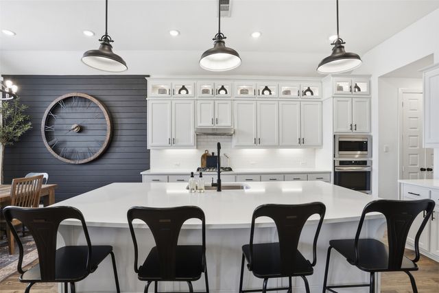 1716 Storey Lane, Waxahachie, TX 75165