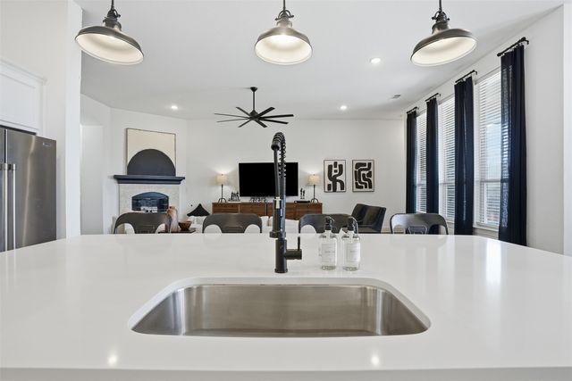 1716 Storey Lane, Waxahachie, TX 75165