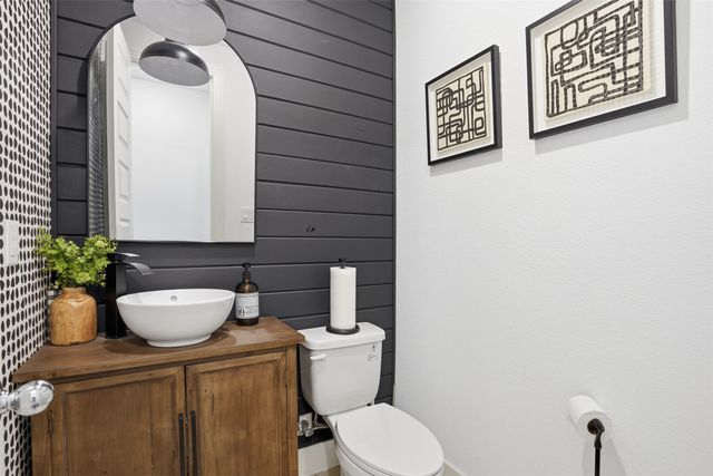 1716 Storey Lane, Waxahachie, TX 75165