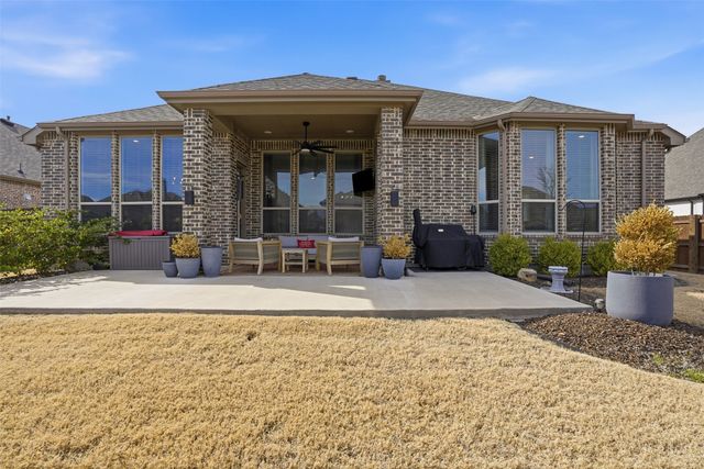 1716 Storey Lane, Waxahachie, TX 75165