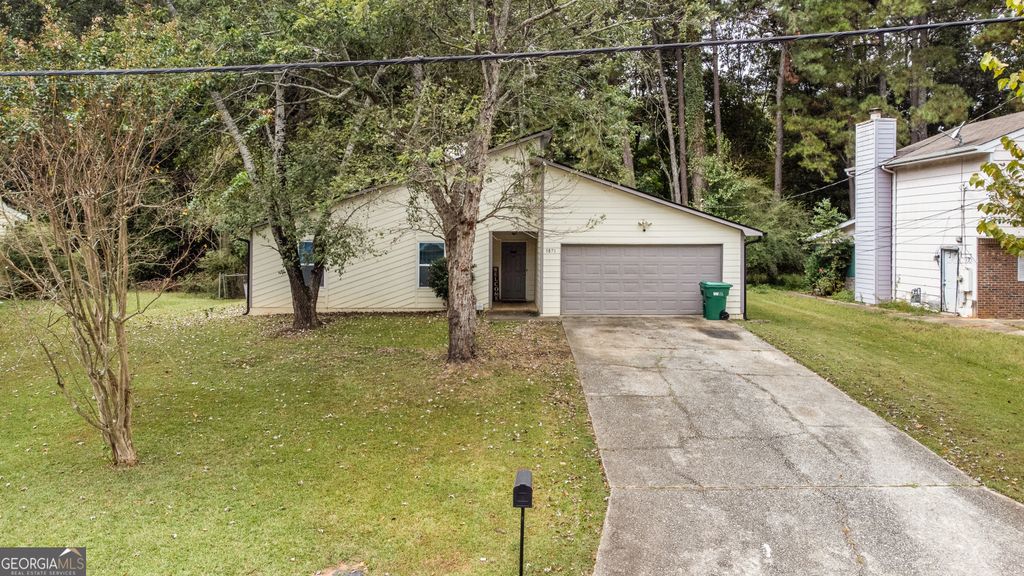 5871 Dan Drive, Ellenwood, GA 30294