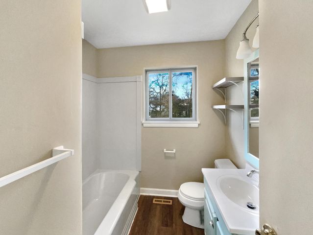 4 Shelby Street, Fort Oglethorpe, GA 30742