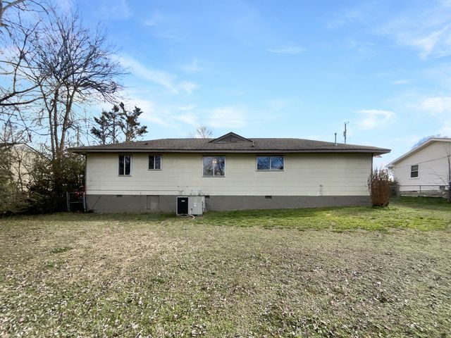 4 Shelby Street, Fort Oglethorpe, GA 30742