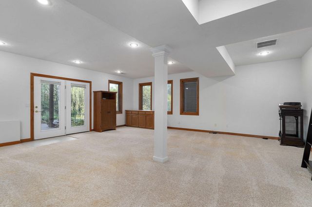 345 E Lafayette Street, Springfield, MO 65810