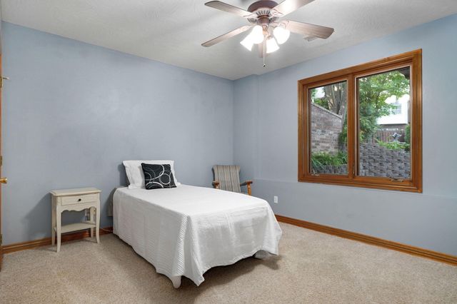345 E Lafayette Street, Springfield, MO 65810