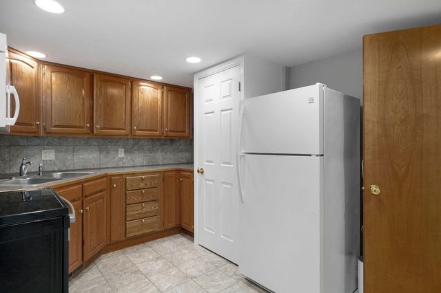 345 E Lafayette Street, Springfield, MO 65810