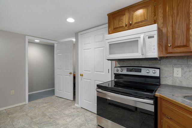 345 E Lafayette Street, Springfield, MO 65810