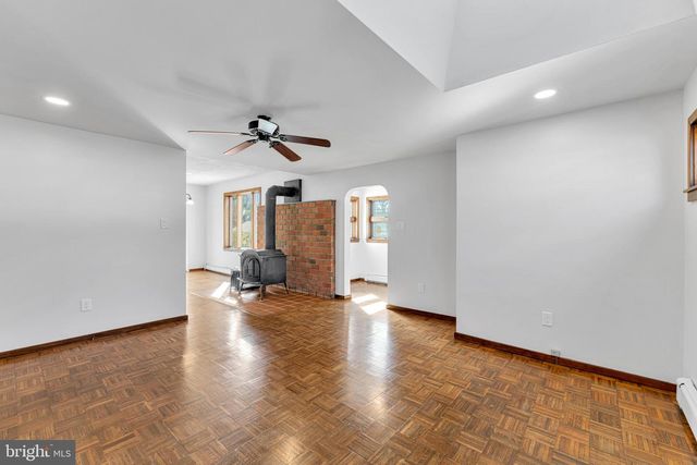 10 COLES AVE, Cherry Hill, NJ 08002