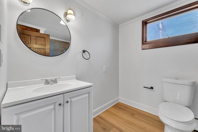 10 COLES AVE, Cherry Hill, NJ 08002