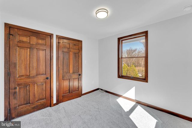 10 COLES AVE, Cherry Hill, NJ 08002