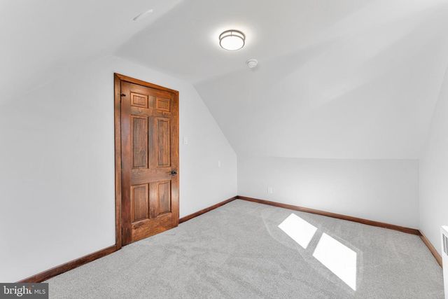 10 COLES AVE, Cherry Hill, NJ 08002