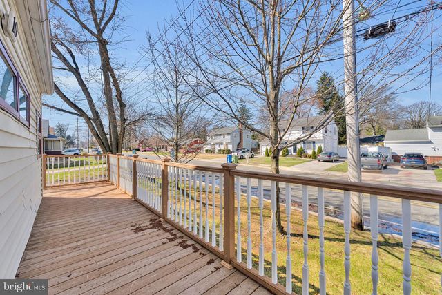 10 COLES AVE, Cherry Hill, NJ 08002