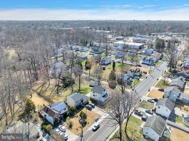 10 COLES AVE, Cherry Hill, NJ 08002