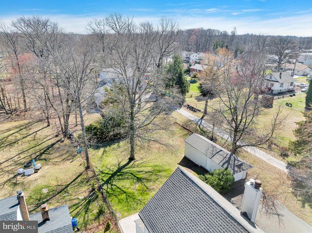 10 COLES AVE, Cherry Hill, NJ 08002