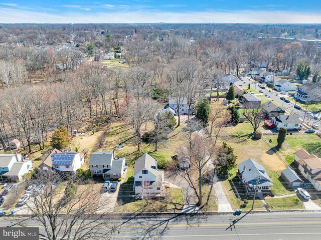 10 COLES AVE, Cherry Hill, NJ 08002