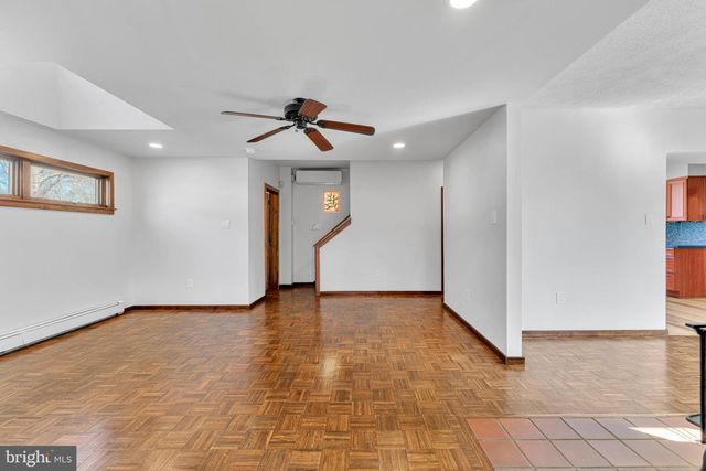 10 COLES AVE, Cherry Hill, NJ 08002