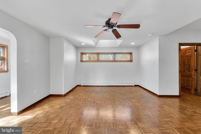 10 COLES AVE, Cherry Hill, NJ 08002