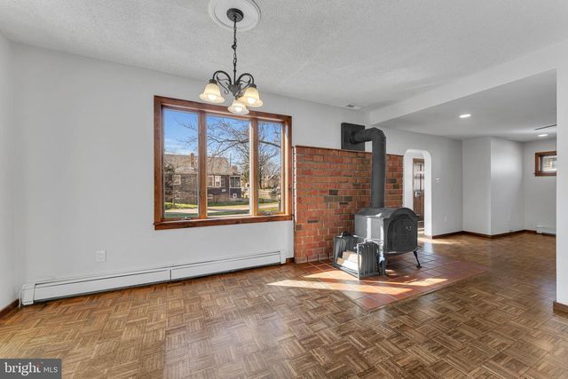 10 COLES AVE, Cherry Hill, NJ 08002