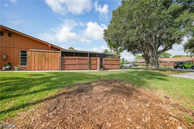 5625 Foxlake DR, North Fort Myers, FL 33917