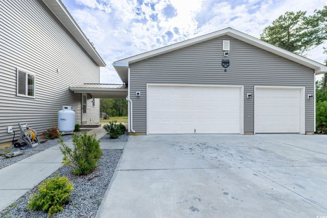 1270 Circle Bay Dr., Longs, SC 29568