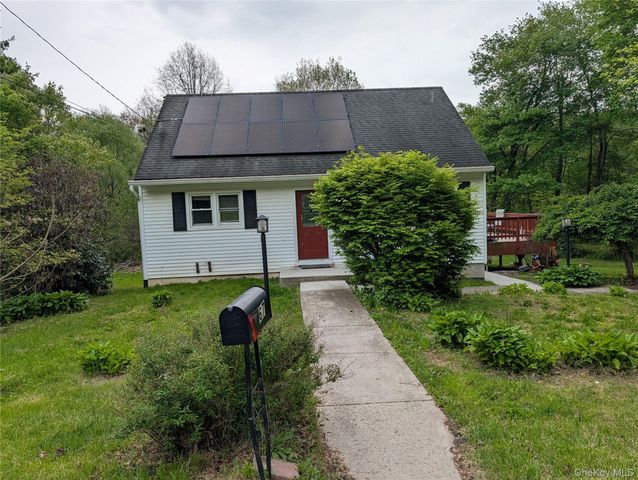 67 Pine Ridge Drive, Hopewell Junction, NY 12533