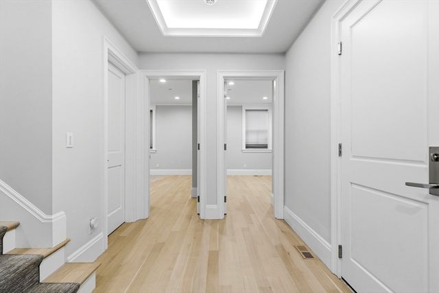 131 Saint Botolph St 1, Boston, MA 02115